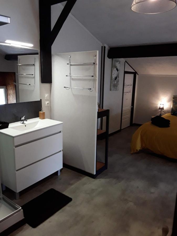 La Chambre D'A Cote Doulezon Exteriér fotografie